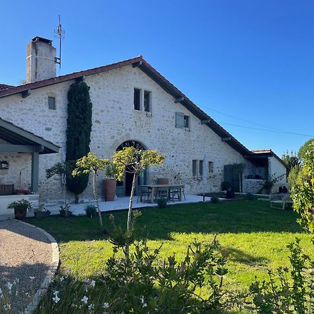 La Bastide De Guiche Entre Ocean Et Montagnes Apartment Exterior photo