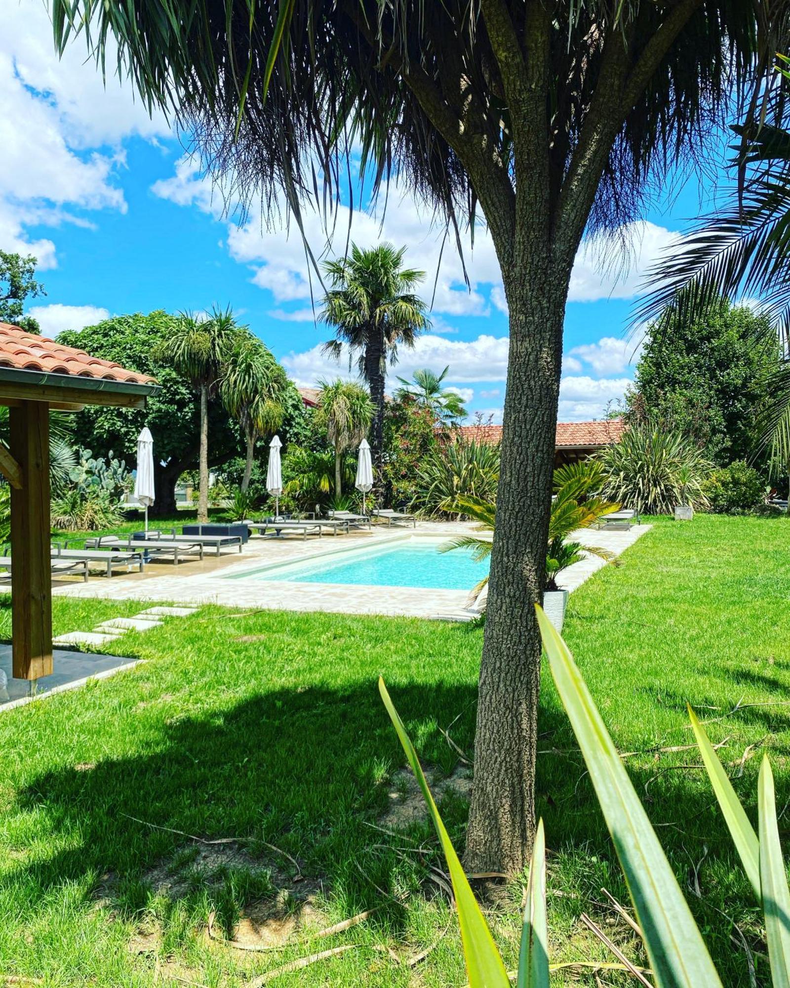 La Bastide De Guiche Entre Ocean Et Montagnes Apartment Exterior photo